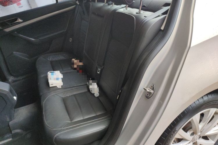 Used Volkswagen Lavida 2015 1.6L Automatic Comfort Edition Left Rear Seat