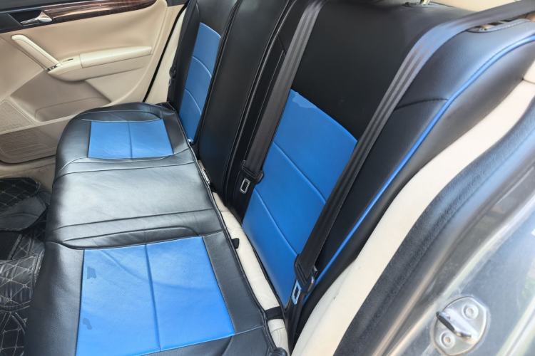 Used Volkswagen Lavida 2015 1.6L Manual Comfort Edition Left Rear Seat