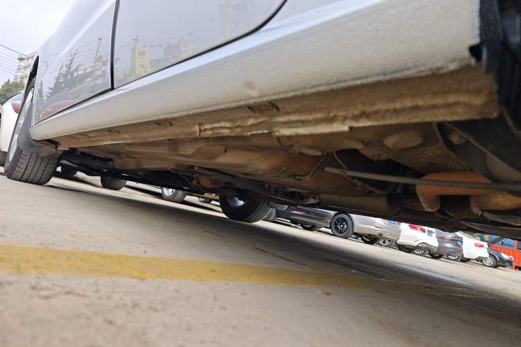 Used Volkswagen Lavida 2015 1.6L Manual Fashion Edition Left Side Sill