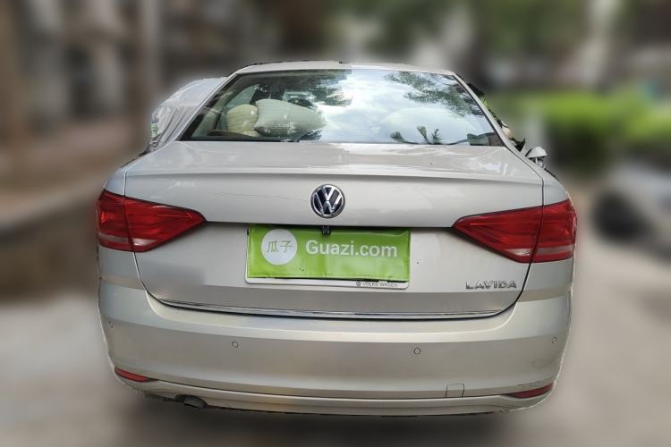 Used Volkswagen Lavida 2015 1.6L Automatic Comfort Edition Rear