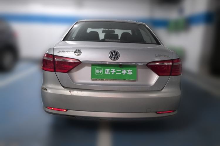 Used Volkswagen Lavida 2015 1.6L Manual Fashion Edition Rear