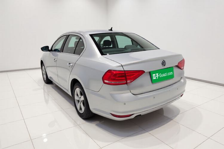 Used Volkswagen Lavida 2015 1.6L Automatic Fashion Edition Rear Left 45 Deg
