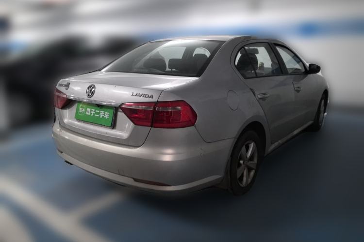 Used Volkswagen Lavida 2015 1.6L Manual Fashion Edition Rear Right 45 Deg