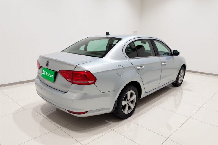 Used Volkswagen Lavida 2015 1.6L Automatic Fashion Edition Rear Right 45 Deg