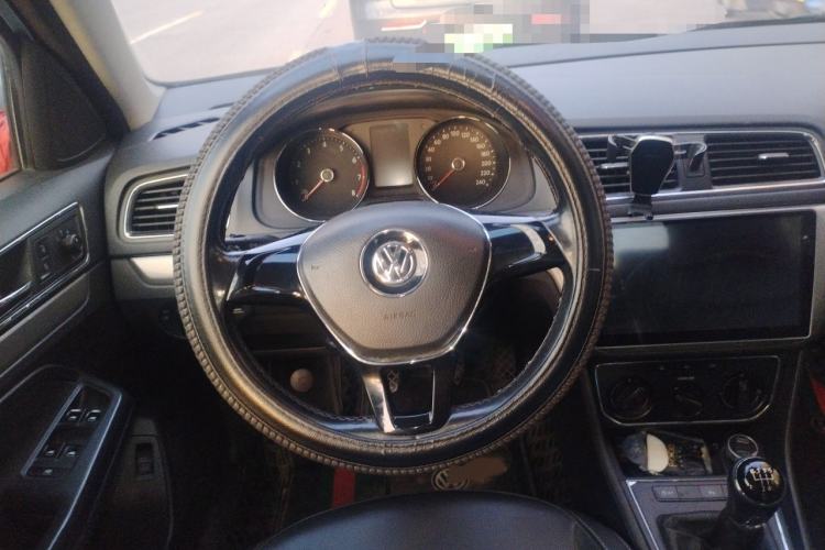 Used Volkswagen Lavida 2015 1.6L Manual Comfort Edition Steering Wheel