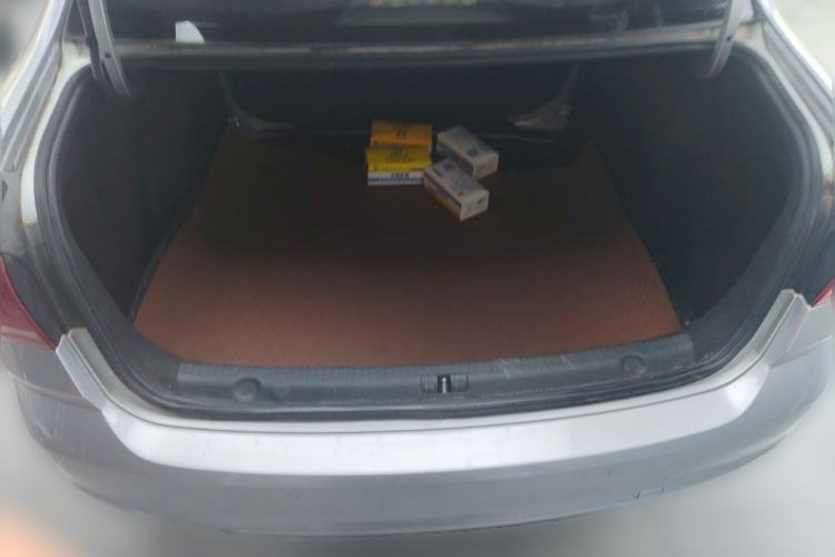 Used Volkswagen Lavida 2015 1.6L Manual Fashion Edition Trunk