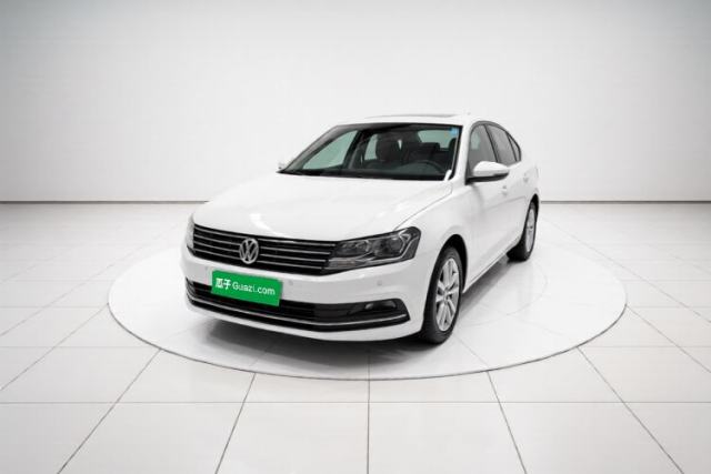 Volkswagen Lavida 2015 1.6L Manual Comfort Edition d’occasion