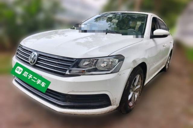 Used Volkswagen Lavida 2015 1.6L Manual Fashion Edition