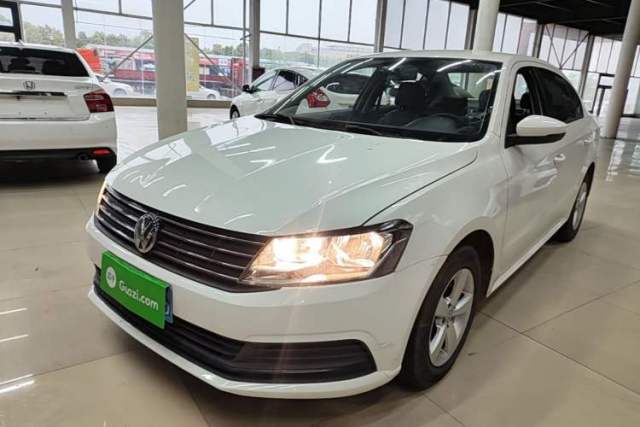 Used Volkswagen Lavida 2015 1.6L Manual Fashion Edition