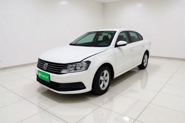 Ojetý Volkswagen Lavida 2015 1.6L Manual Fashion Edition