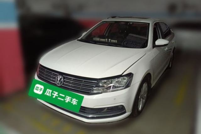 Używany Volkswagen Lavida 2015 1.6L Automatic Comfort Edition