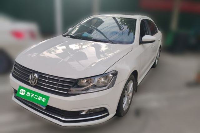 Ojetý Volkswagen Lavida 2015 1.6L Automatic Comfort Edition