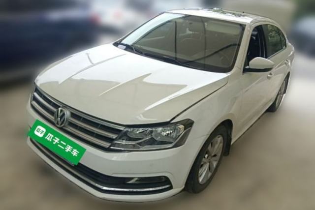 Used Volkswagen Lavida 2015 1.6L Manual Comfort Edition