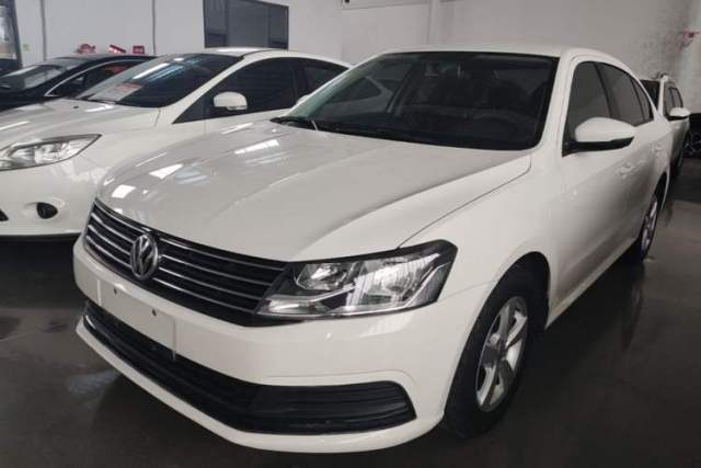 Volkswagen Lavida 2015 1.6L Automatic Fashion Edition с пробегом