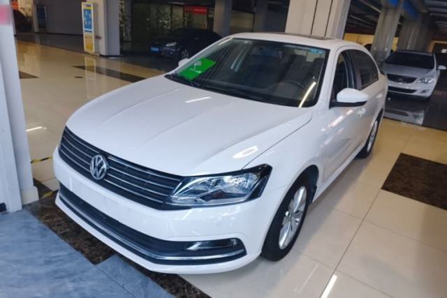 Used Volkswagen Lavida 2015 1.6L Manual Comfort Edition