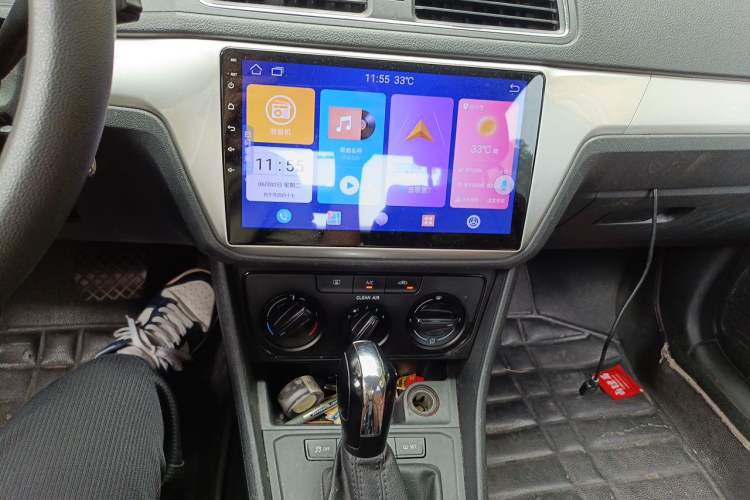 Used Volkswagen Lavida 2015 1.6L Automatic Fashion Edition Audio And AC Panel