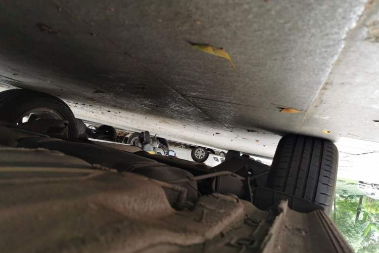 Used Volkswagen Lavida 2015 1.6L Manual Comfort Edition Chassis Rear Right