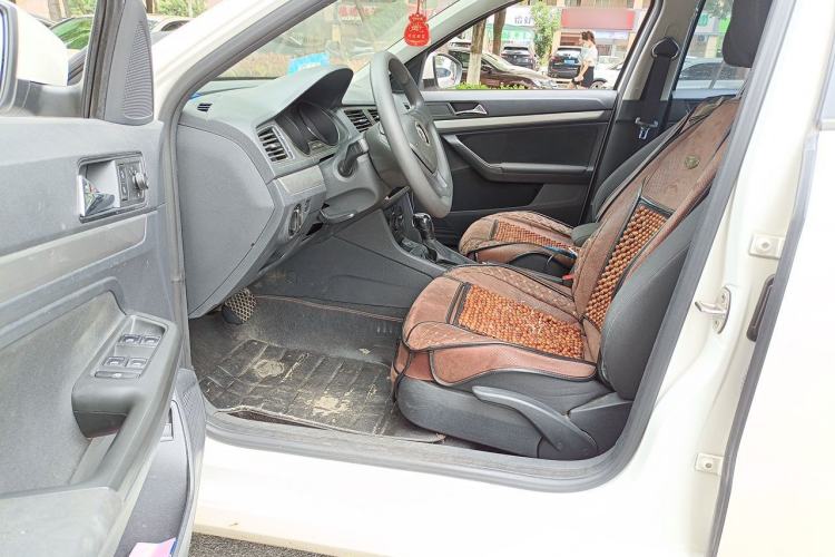 Used Volkswagen Lavida 2015 1.6L Automatic Fashion Edition Driver Seat