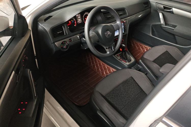 Used Volkswagen Lavida 2015 1.6L Automatic Fashion Edition Driver Seat