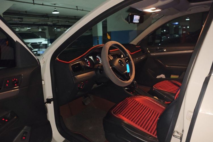 Used Volkswagen Lavida 2015 1.6L Automatic Comfort Edition Driver Seat