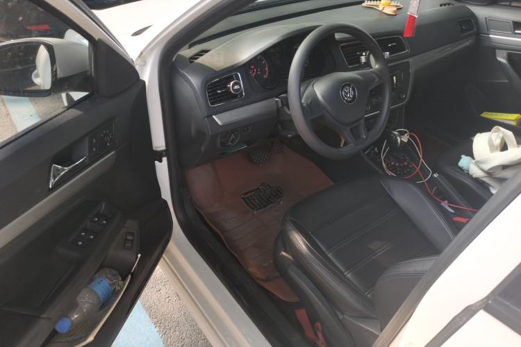 Used Volkswagen Lavida 2015 1.6L Automatic Fashion Edition Driver Seat