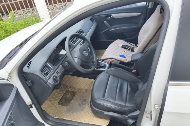 Used Volkswagen Lavida 2015 1.6L Automatic Comfort Edition Driver Seat