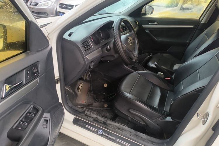 Used Volkswagen Lavida 2015 1.6L Automatic Fashion Edition Driver Seat