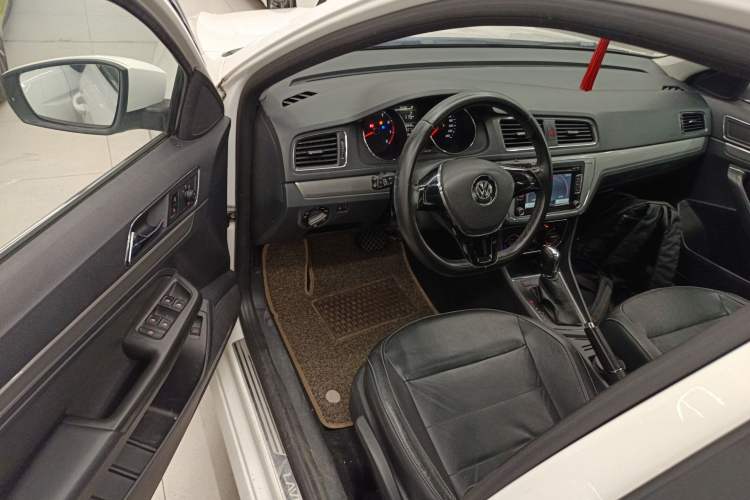 Used Volkswagen Lavida 2015 230TSI DSG Comfort Edition Driver Seat