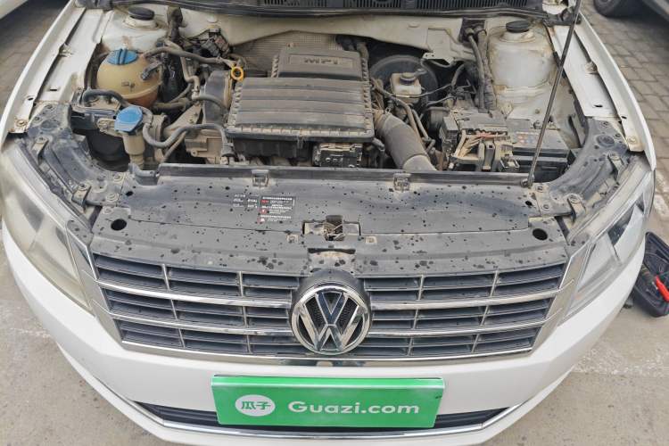 Used Volkswagen Lavida 2015 1.6L Automatic Comfort Edition Engine Bay