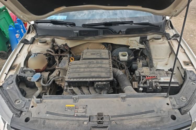 Used Volkswagen Lavida 2015 1.6L Automatic Comfort Edition Engine Bay