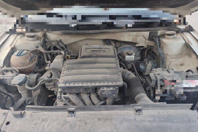 Used Volkswagen Lavida 2015 1.6L Automatic Fashion Edition Engine Bay