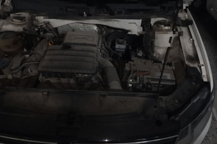 Used Volkswagen Lavida 2015 1.6L Automatic Comfort Edition Engine Bay Left