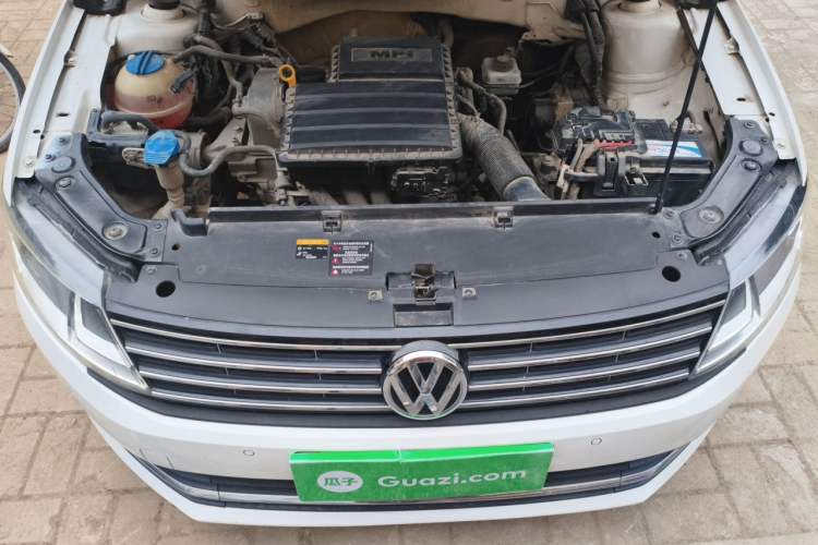 Used Volkswagen Lavida 2015 1.6L Manual Comfort Edition Engine Bay