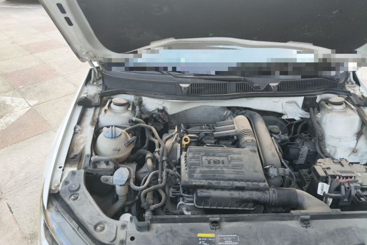 Used Volkswagen Lavida 2015 230TSI DSG Comfort Edition Engine Bay Right