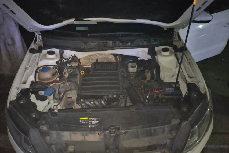 Used Volkswagen Lavida 2015 1.6L Manual Comfort Edition Engine Bay