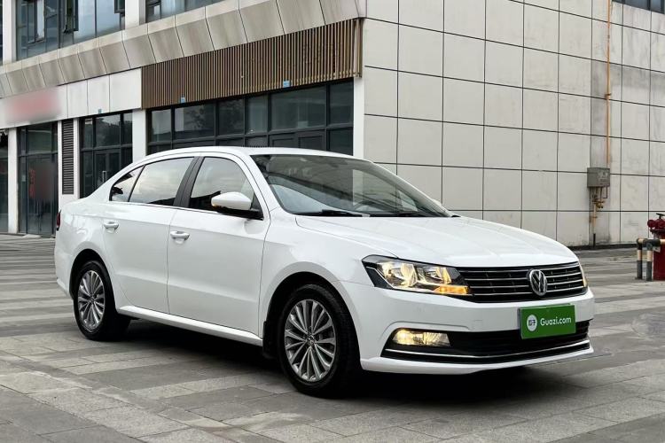 Used Volkswagen Lavida 2015 230TSI DSG Luxury Edition Exterior 1