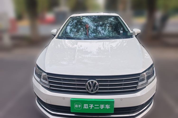 Used Volkswagen Lavida 2015 1.6L Automatic Comfort Edition Exterior 1