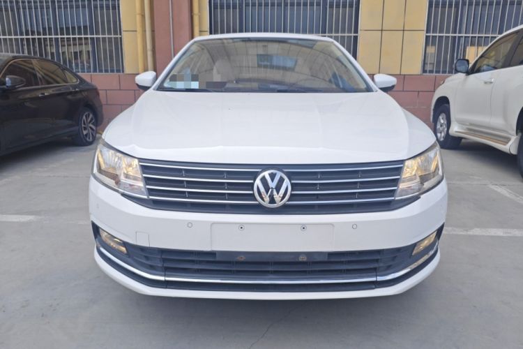Used Volkswagen Lavida 2015 1.6L Automatic Comfort Edition Exterior 1