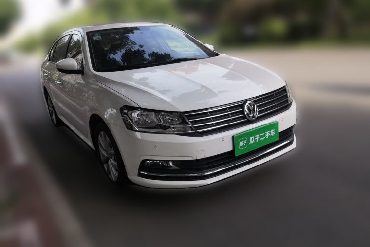 Used Volkswagen Lavida 2015 1.6L Automatic Comfort Edition Exterior 2