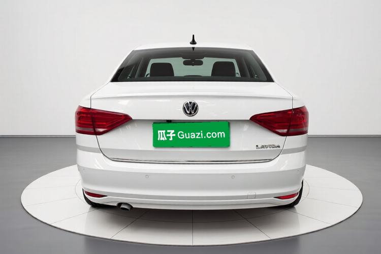 Used Volkswagen Lavida 2015 1.6L Automatic Comfort Edition Exterior 4