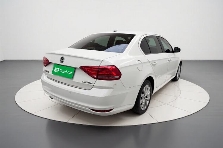 Used Volkswagen Lavida 2015 1.6L Automatic Comfort Edition Exterior 5