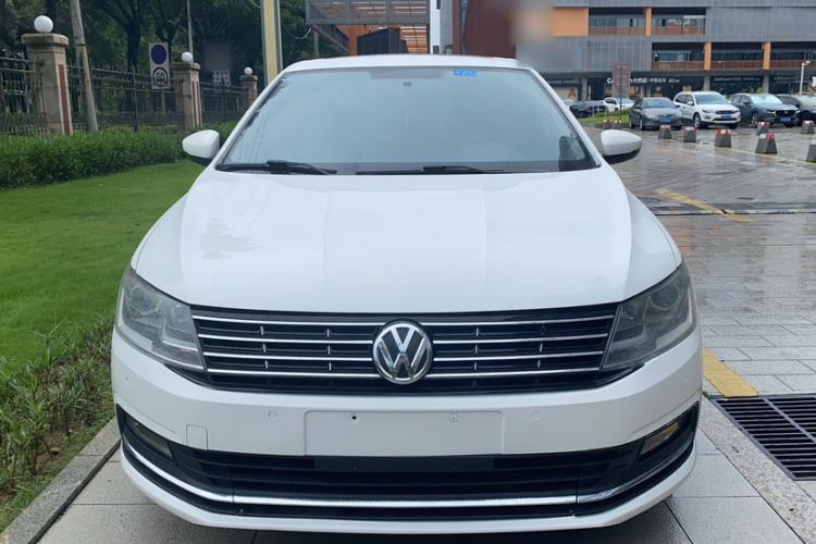 Used Volkswagen Lavida 2015 1.6L Automatic Comfort Edition Exterior 5