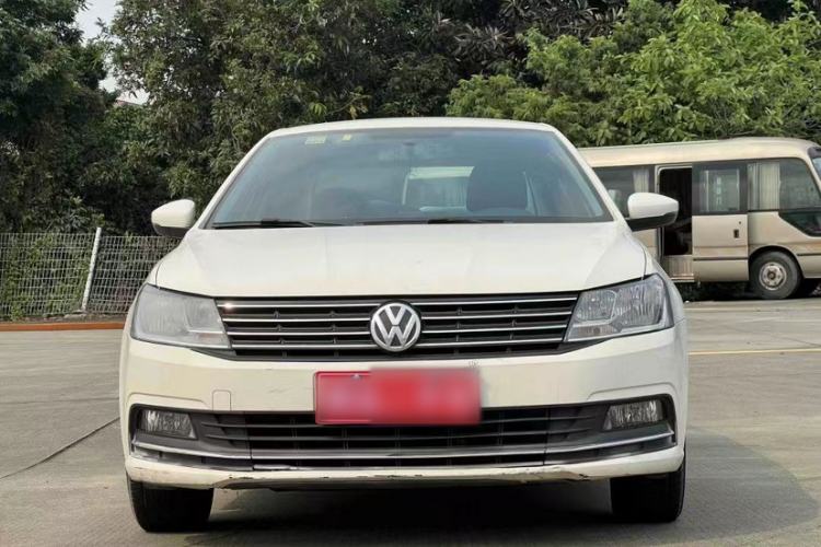 Used Volkswagen Lavida 2015 1.6L Automatic Fashion Edition Exterior 6