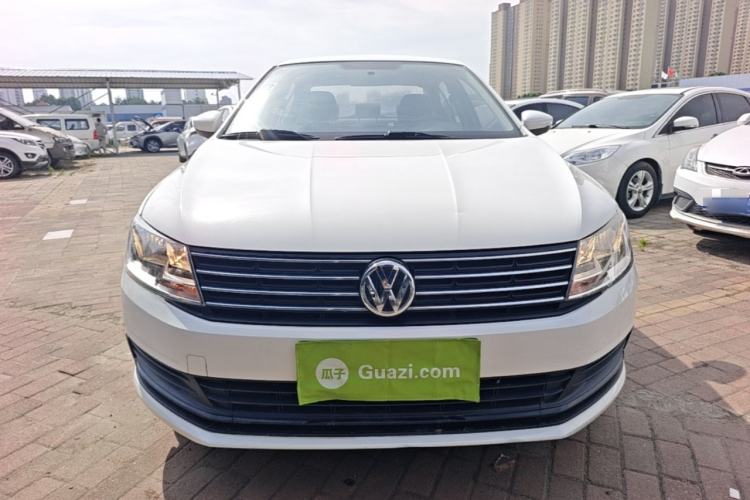 Used Volkswagen Lavida 2015 1.6L Manual Fashion Edition Front