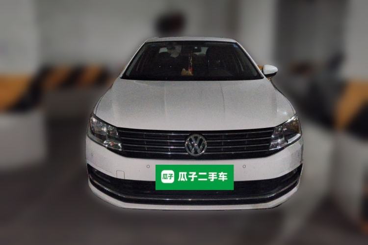 Used Volkswagen Lavida 2015 1.6L Manual Comfort Edition Front