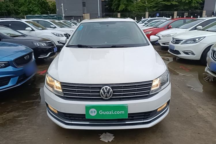Used Volkswagen Lavida 2015 1.6L Automatic Comfort Edition Front