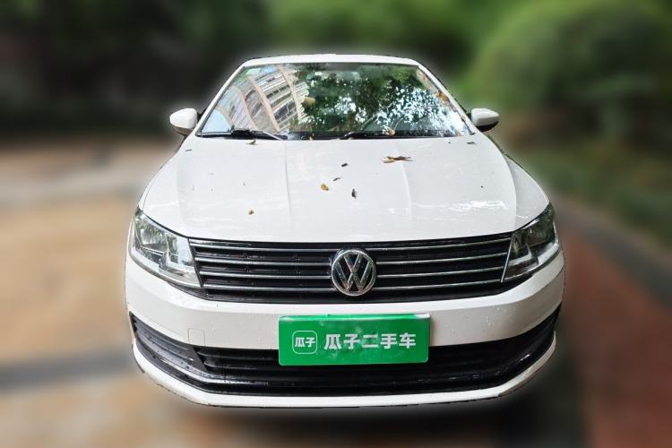 Used Volkswagen Lavida 2015 1.6L Manual Fashion Edition Front