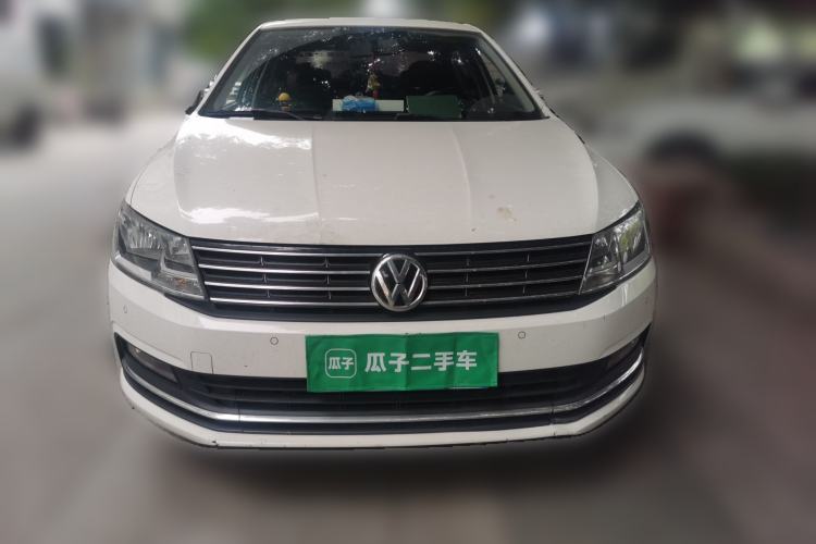 Used Volkswagen Lavida 2015 1.6L Manual Comfort Edition Front