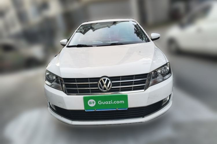 Used Volkswagen Lavida 2015 1.6L Automatic Comfort Edition Front