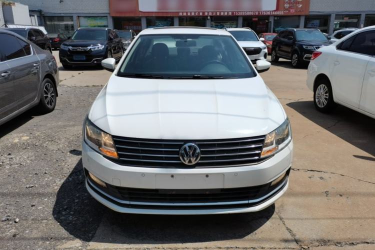 Used Volkswagen Lavida 2015 1.6L Automatic Comfort Edition Front